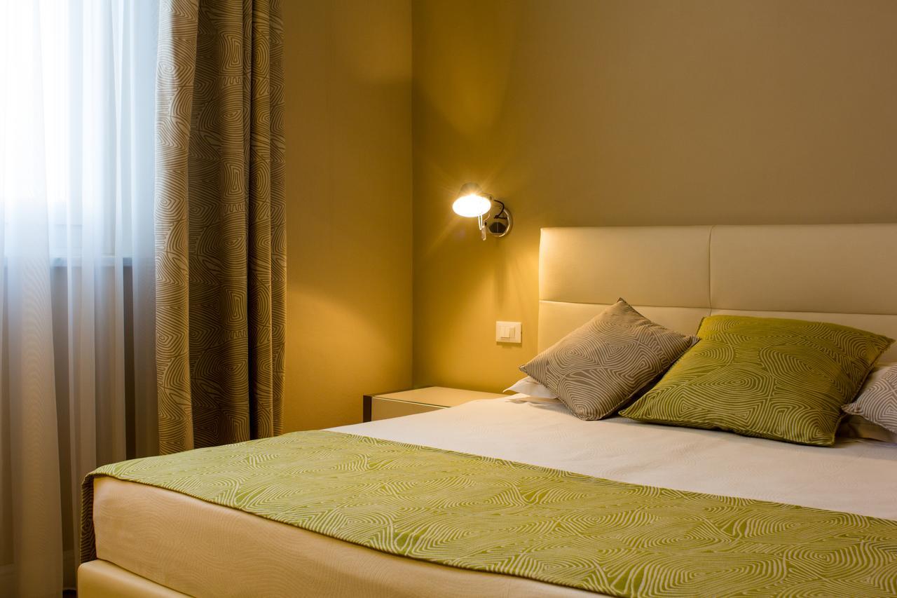 ליבורנו Hotel Universal מראה חיצוני תמונה