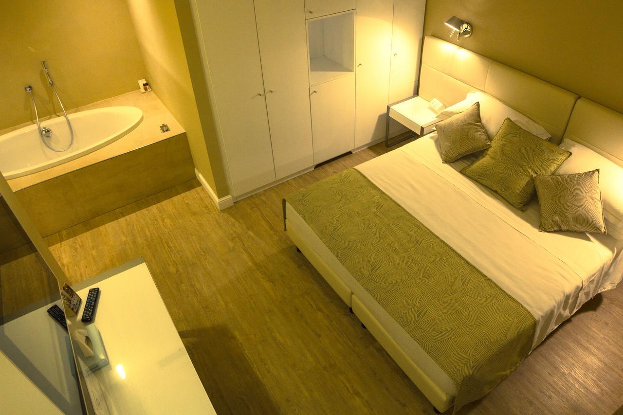 ליבורנו Hotel Universal מראה חיצוני תמונה