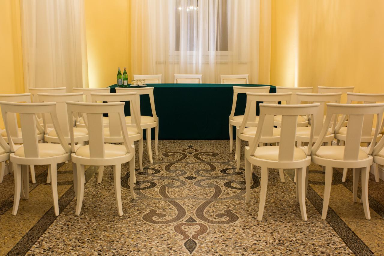 ליבורנו Hotel Universal מראה חיצוני תמונה