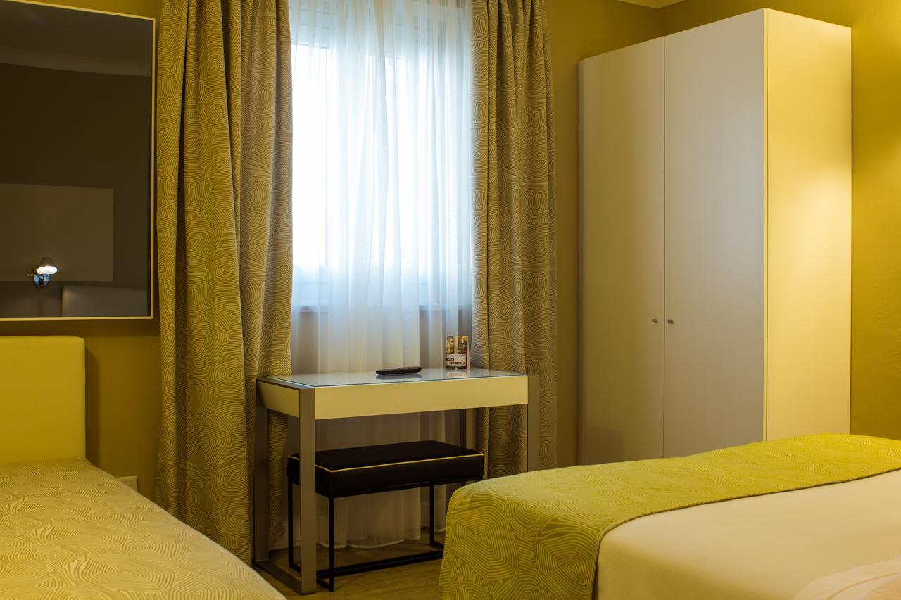 ליבורנו Hotel Universal מראה חיצוני תמונה