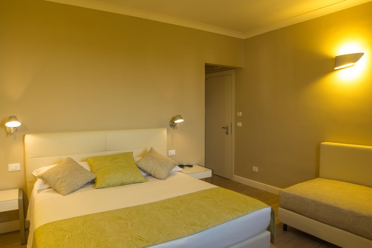 ליבורנו Hotel Universal מראה חיצוני תמונה
