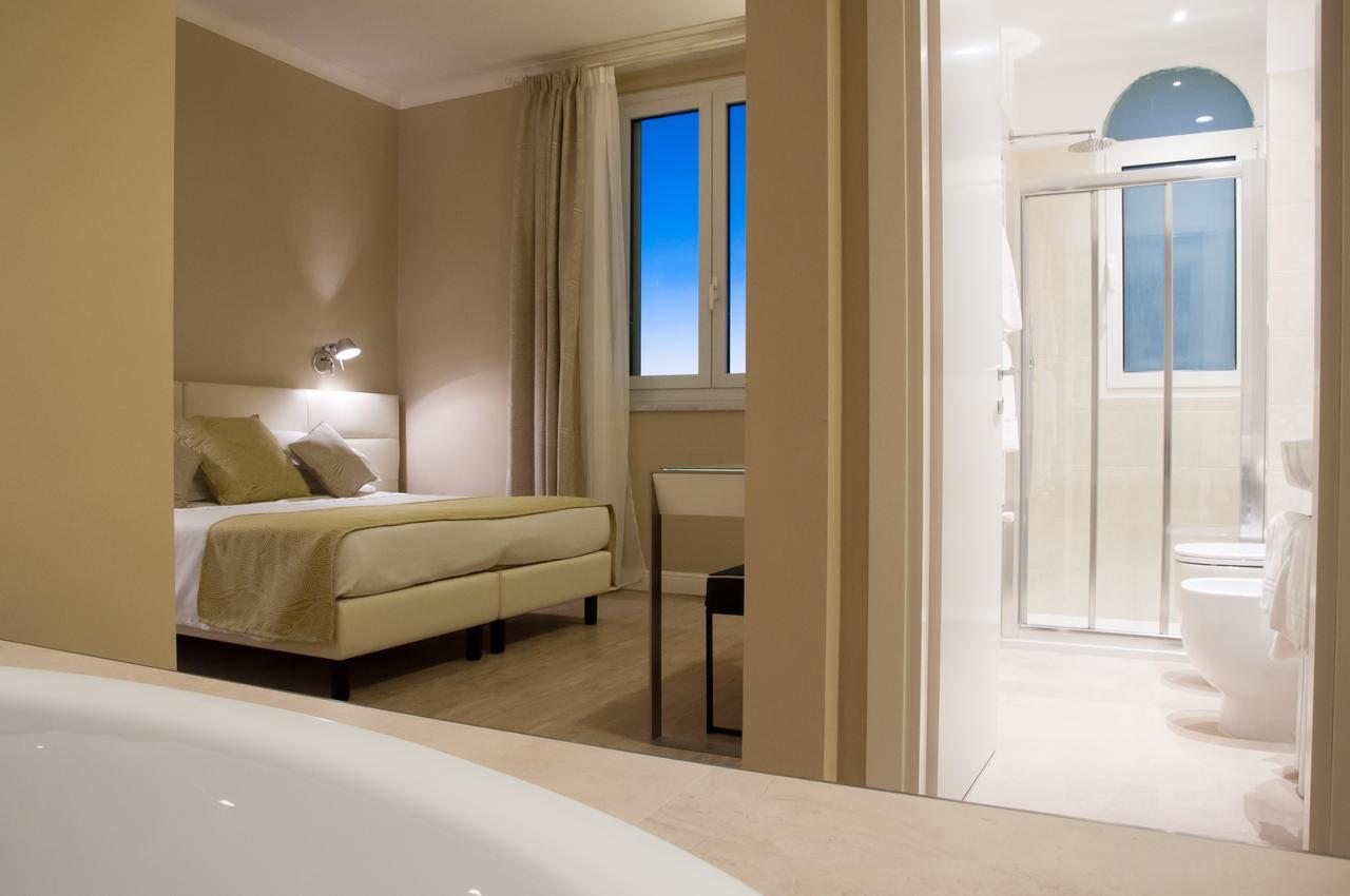 ליבורנו Hotel Universal מראה חיצוני תמונה